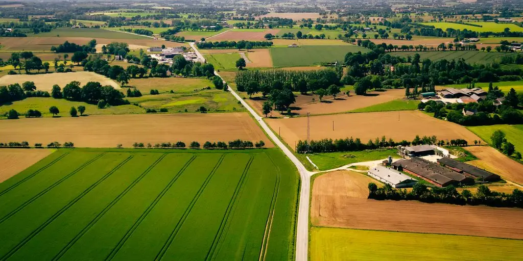 Campagne de Fougères en mai